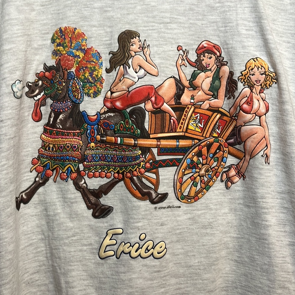 Puff print girls / Erice T-shirt